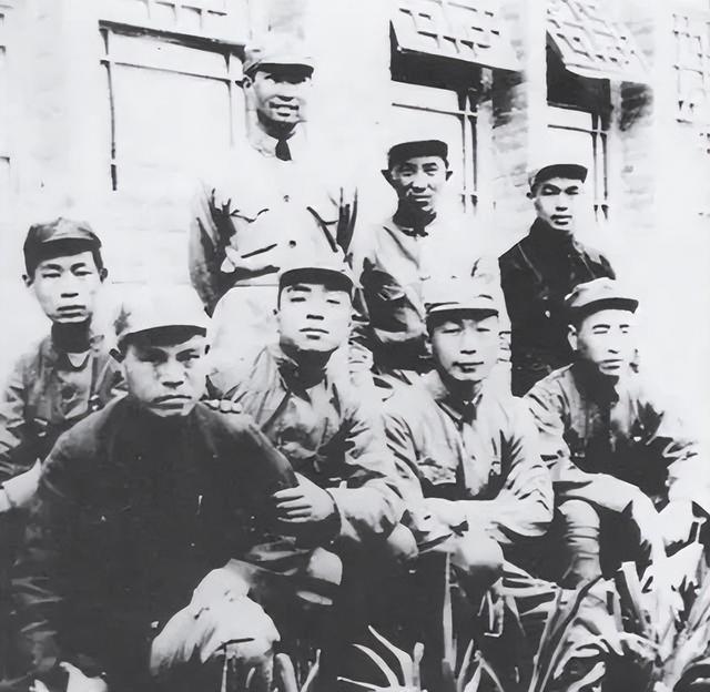 长征后，林彪数次提出带队打游击，毛泽东如何应对