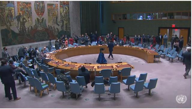 俄美在联合国激烈争吵，中方亮明态度：美国必须解释，接受彻查