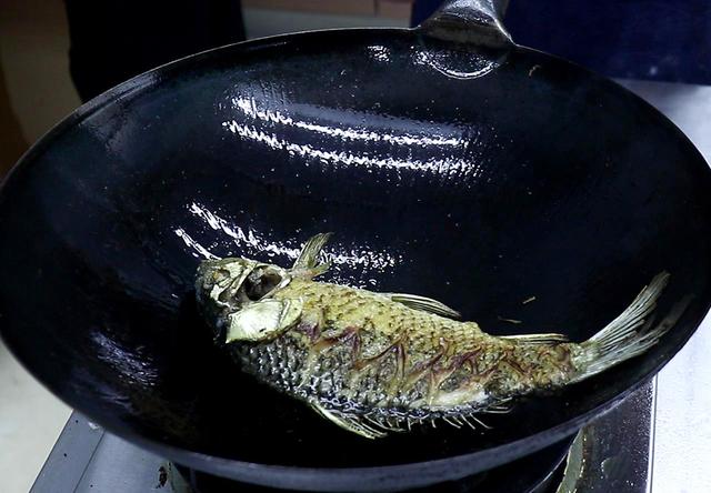 强烈建议中老年人：如果不差钱，常吃6种食物，强过天天吃保健品