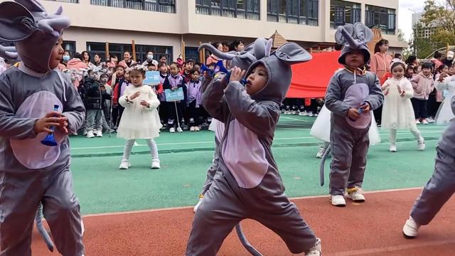 云师大实验中学附属幼儿园体育节开幕