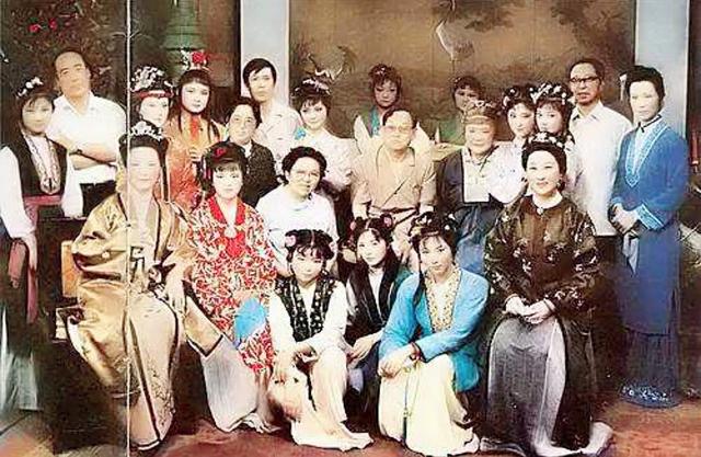 《红楼梦》戏内戏外35年，9位演员已离世，有人从未走出剧情