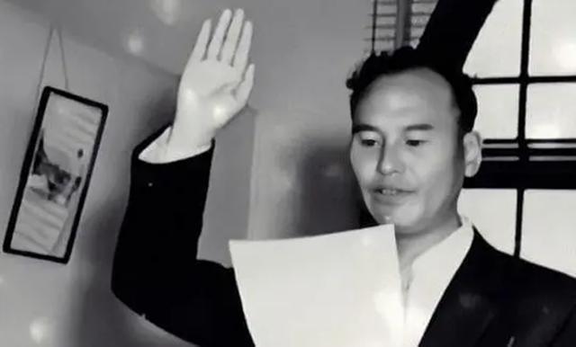 副师长叛逃台湾，老蒋给他500两黄金和美人，结果一年后就被枪毙