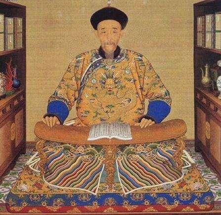 康熙最长寿儿子：手握兵权却未参与九子夺嫡，70岁仍被乾隆重用