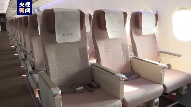 c919大型客机内部长啥样?细节曝光(c919内部座位图)