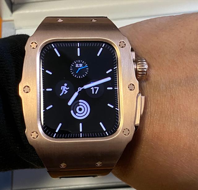 定制款Apple Watch对比华为WATCH GT3 Pro，谁才是智能手表的王者？