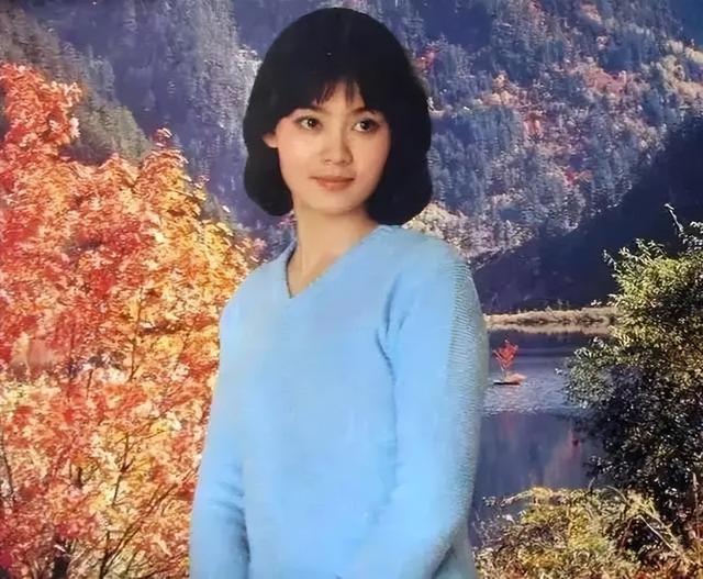 离婚后一直保持单身的潘虹（因事业放弃爱情）(18)