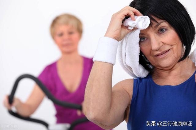 头部大汗直流，算得上是病吗？医生：这5种头部多汗，要注意了