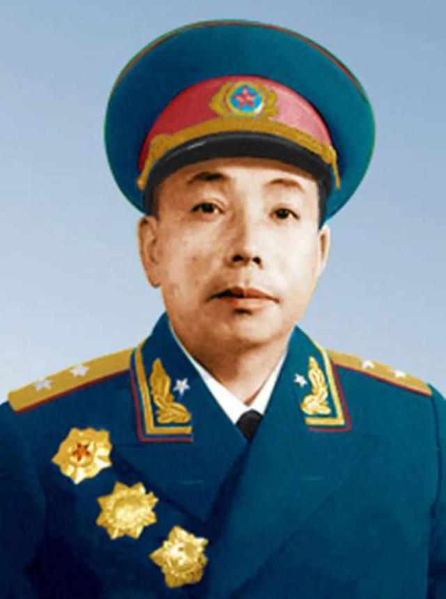 1955年首次授衔，177名中将时任职务简述，附各自戎装照片