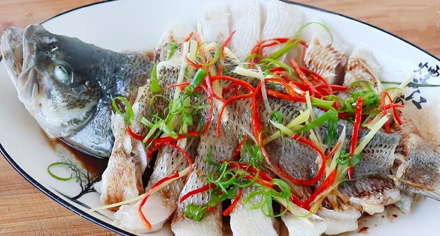 吃“猪皮”能抗衰老吗？若不想老太快，饮食方面，要关注什么？