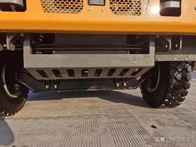 宇通电动矿用自卸车