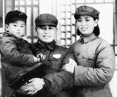 1978年李云龙原型逝世，离婚惊动中央，临终遗言：不让前妻来葬礼