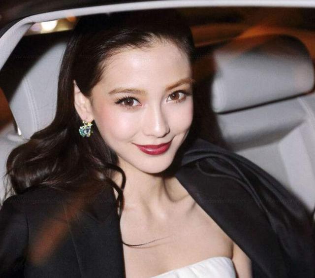 整个娱乐圈都在等她离婚(全娱乐圈都在等我离婚免费阅读)-天晟网