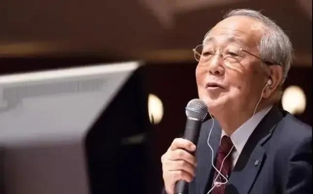 稻盛哲学自我燃烧的道理，你是否拥有过激情燃烧的岁月