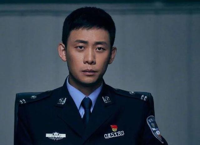 《重生之门》首播王俊凯和老戏骨演技对比明显，潘粤明脸盘子抢镜