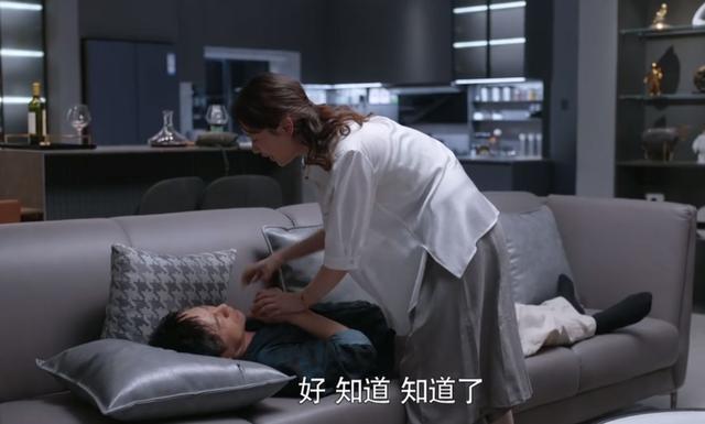 《心居》“突兀”大结局：冯晓琴嫁豪门，葛玥唱越剧，施源变富豪