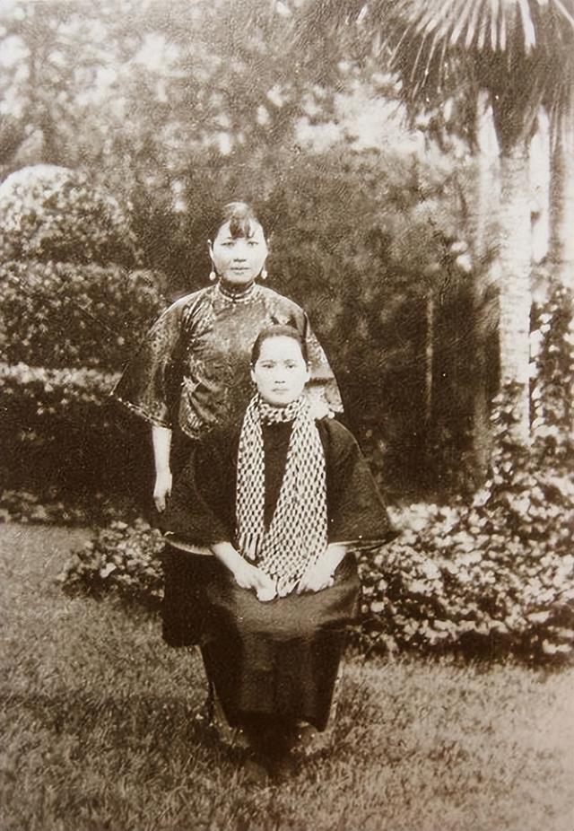 得知宋庆龄逝世，宋美龄翻画册两小时数次落泪，为何拒绝回国奔丧