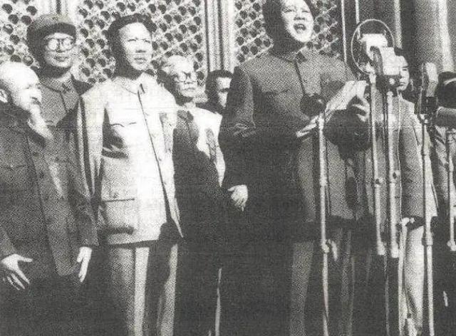 毛主席从不搞特权，晚年因何为此人破例？致信政府：请代我照顾他