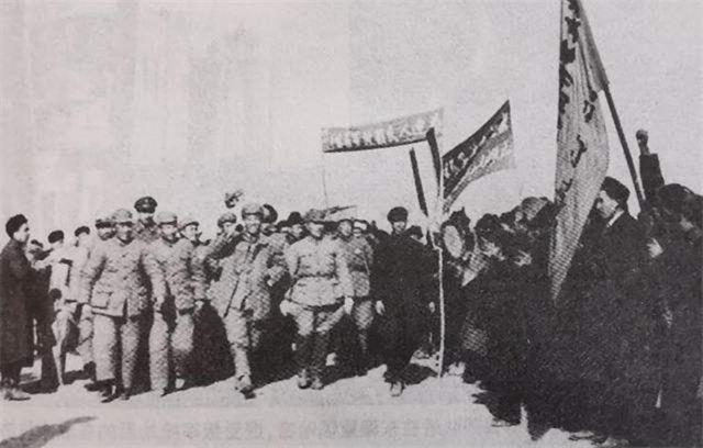 49年陶峙岳在新疆通电起义，3位国军将领坚决反对，他们结局如何
