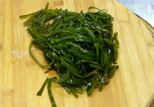 强烈建议中老年人：如果不差钱，常吃6种食物，强过天天吃保健品