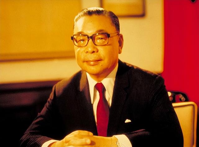 49岁吴国桢出席晚宴后随即被刺，宋美龄怒斥蒋介石：简直是法西斯