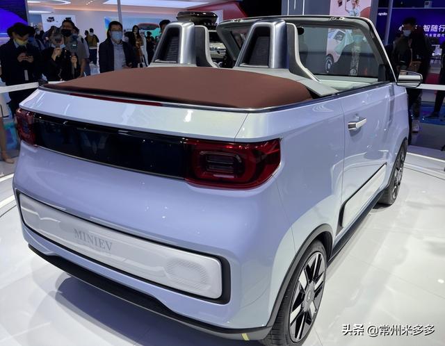 宏光MINI EV敞篷版快来了！外观炫酷，内饰超科技，5万起？