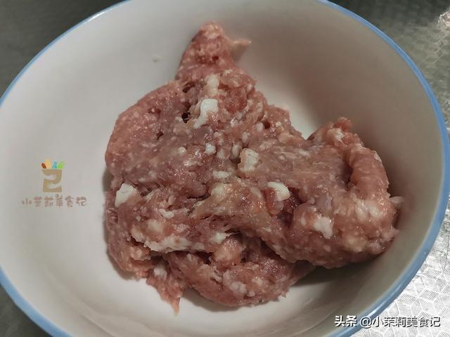 春天小葱是个宝，维C是苹果3倍，趁应季多吃几次，好处很多人不懂