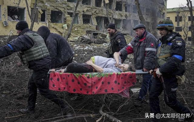 普京罕见公开承认遭受重大损失，是巨大悲剧，释放了什么信号？
