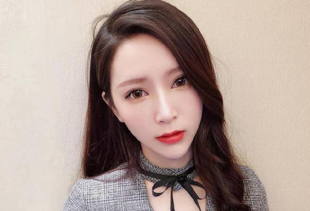 [蚂蚁助手转账金额修改]，刚刚加女生微信要怎么聊天