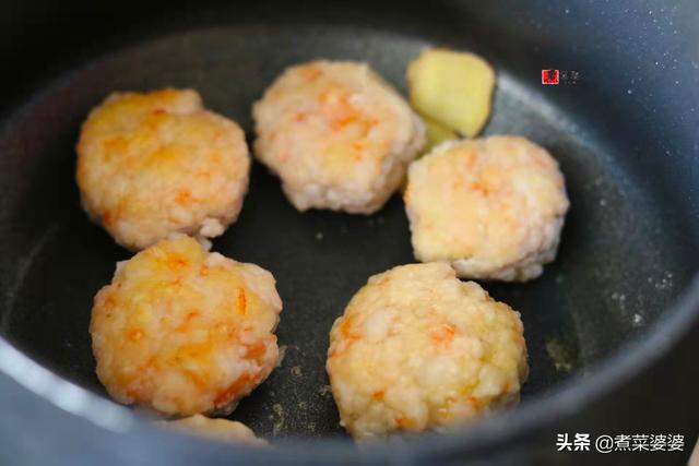 这食材35一斤，贵是贵点，但营养高蛋白，家有小孩要常吃，特鲜美