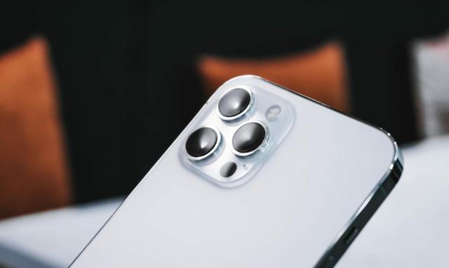 苹果跃居我国智能手机市场第一