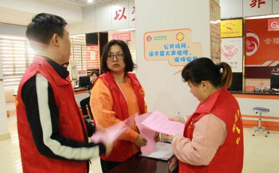 看似是公务员，但实则是临时工的3个岗位，考生要注意“避坑”