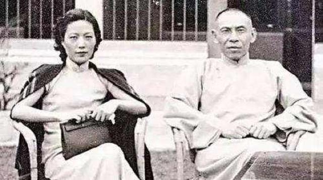 恩人儿子来投靠，杜月笙老婆故意扔钱试探：如果捡了，就打发他走