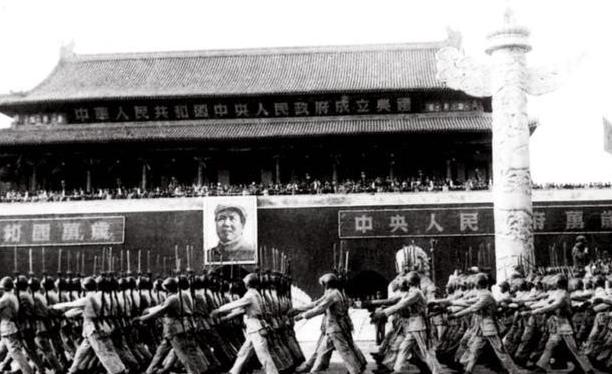 1949年，毛主席险被香山老尼姑暗害，多亏李克农几经排查发现炸弹