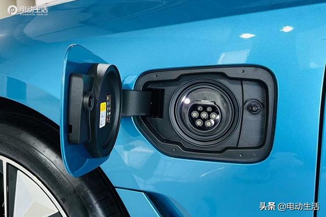 全新宝马 i3 / X5 国产并上市 分别售价34.99万/60.5万起