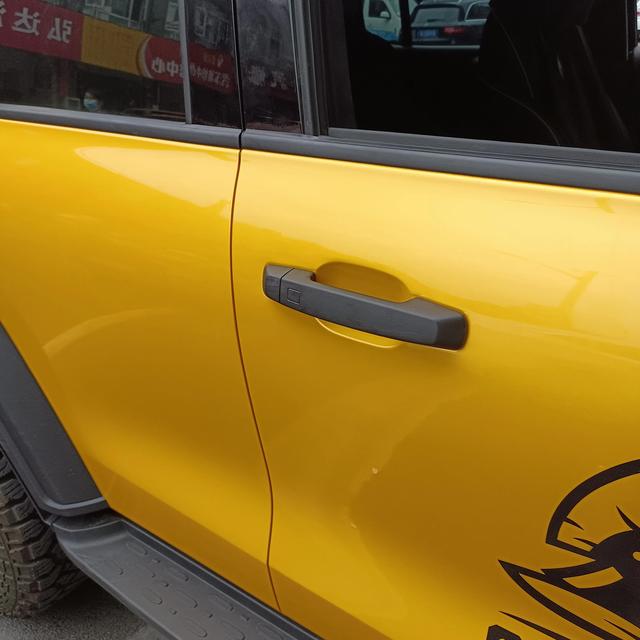 汽车凹陷无痕修复重庆（武汉鑫盛汽车凹陷无痕修复玻璃修复）(4)