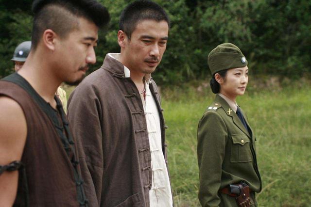 得悉陕南土匪被肃清后，老蒋又惊又怒，八次派飞机向陕南投放细菌