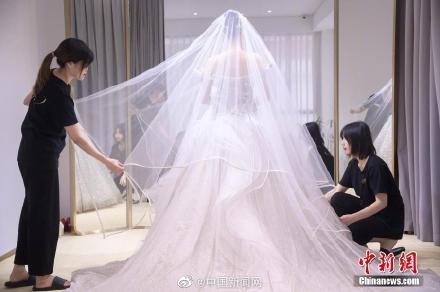 初婚年龄普遍推迟！专家：为降低恐惧，建议婚恋教育纳入教育体系