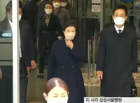 尹锡悦公开表示希望与朴槿惠见面，朴槿惠律师却这样回应