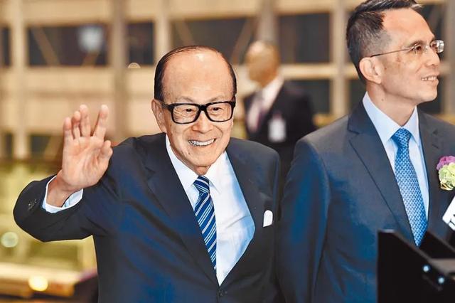 李嘉诚“红颜知己”出手，周凯旋首投元宇宙