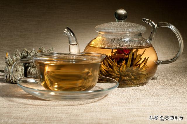 有多少人习惯喝隔夜茶，据说“隔夜茶，会有毒”，到底能不能喝？