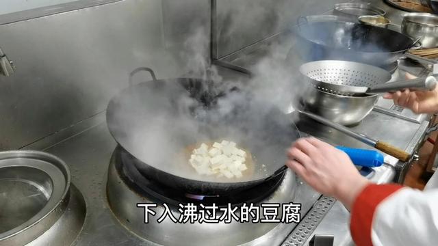 这三种蔬菜只有春天有！吃了肝脏好，越吃越年轻