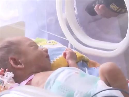 患癌孕妇舍命保胎八月，被问保大还是保小，丈夫：大人小孩都不要