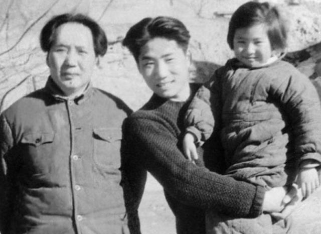 1946年毛岸英回国后，问父亲认不认识赤英，毛主席表情顿时凝重