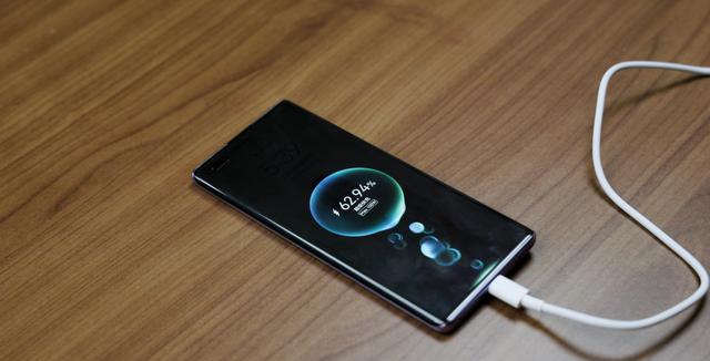 中邮通信出品，Hi nova9 Pro评测，100瓦快充是什么体验？