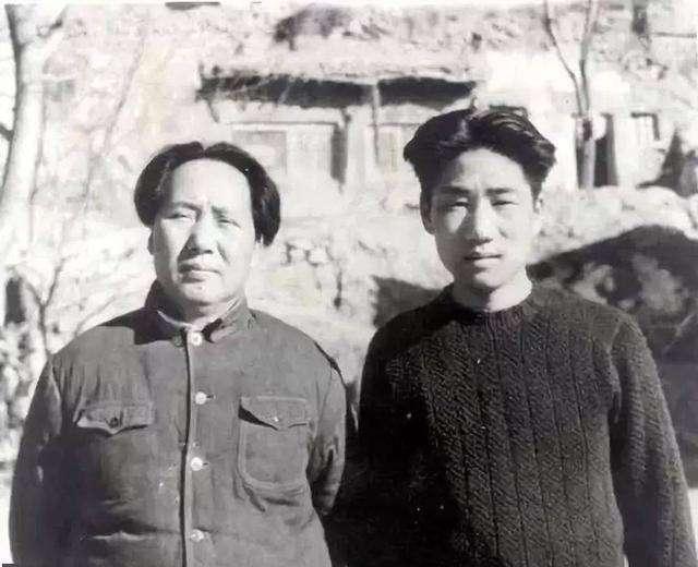 毛岸英：帅妈妈，过几天我就要去朝鲜了！她：那可不行，你不能去