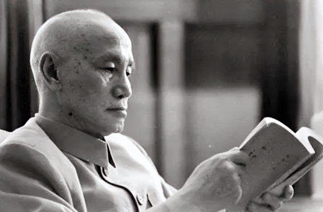 75年蒋介石去世后，宋美龄晚年在美国靠什么生活？说出来你别不信