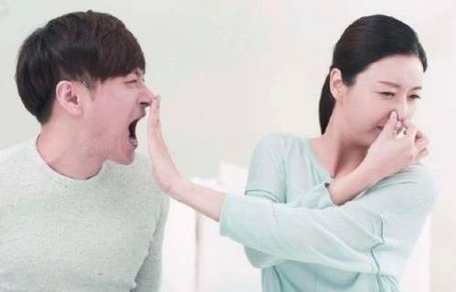 女性开始衰老，身体可能有“1臭2少1大”，若没中，祝贺还年轻