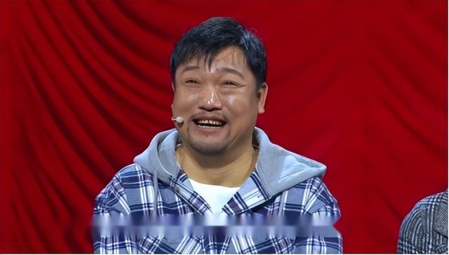 欢乐喜剧人贾冰近况,41岁演"财神爷"