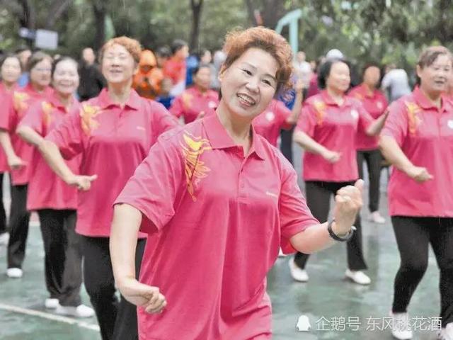 50岁后，如何避免加速衰老，提升生命质量？做好5个方面很重要