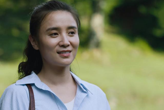 《人世间》蔡晓光和冯玥“虚伪的父女情”，讲透了再婚家庭的算计